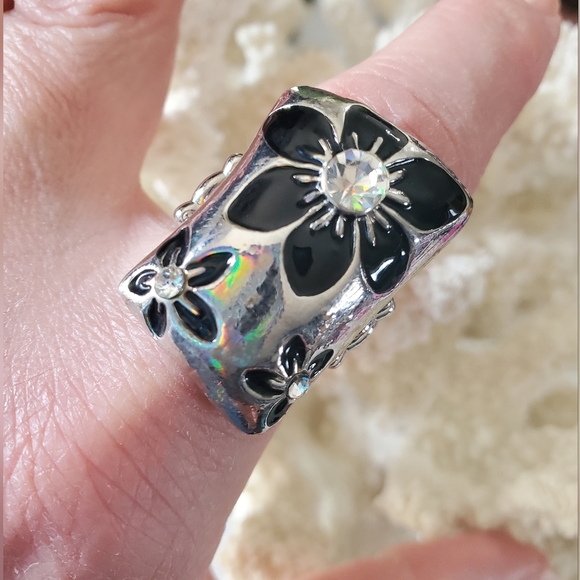 Silver Tone Adjustable Band Ring with Black Flowers & Rhinestones 💥3 for $24💥 - Picture 8 of 13